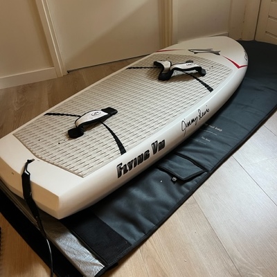 Jimmy Lewis Boards Flying VM Carbon 5'4