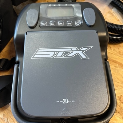 STX Elektrische pomp met accu tot 20 PSI