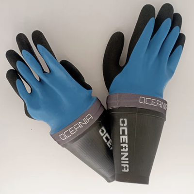Oceania Gloves Leopard Shark